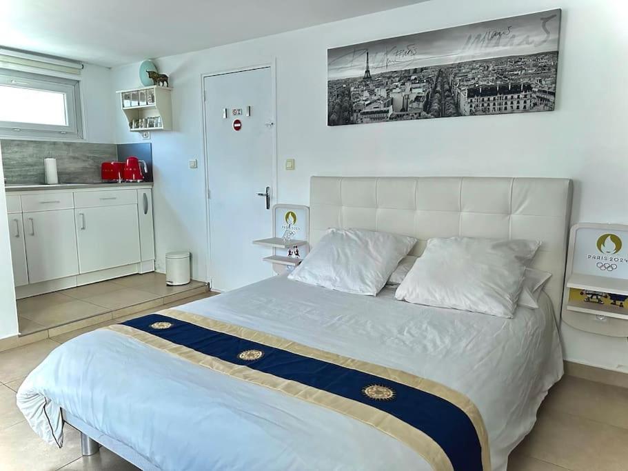 Proche De Centrex Paris Apartment