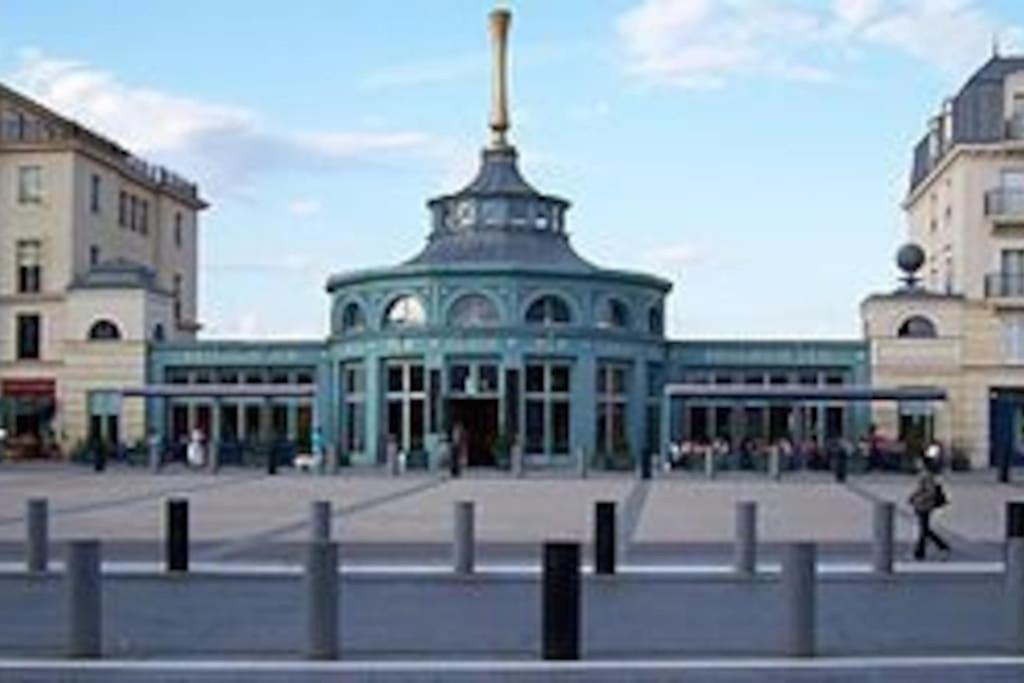 Proche De Centrex Paris Noisy-le-Grand